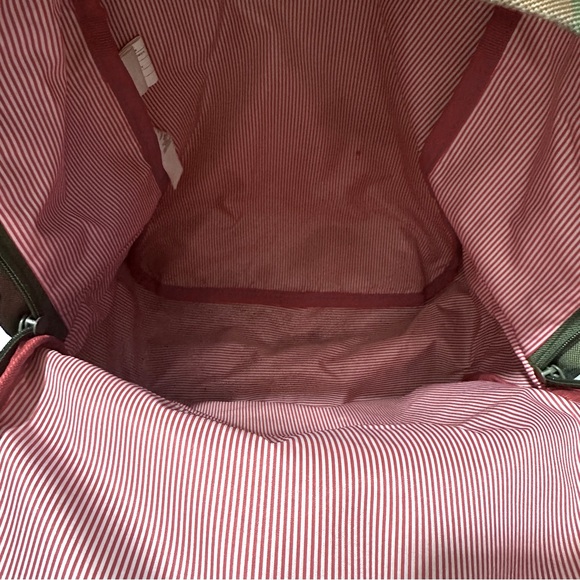 Herschel Supply Co. - Classic backpack 24L - Woodland camo - Picture 6 of 12